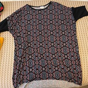 Lularoe Amelia Top L